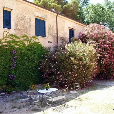 Villa Masseria Dei Paternostro, Corleone, Pa